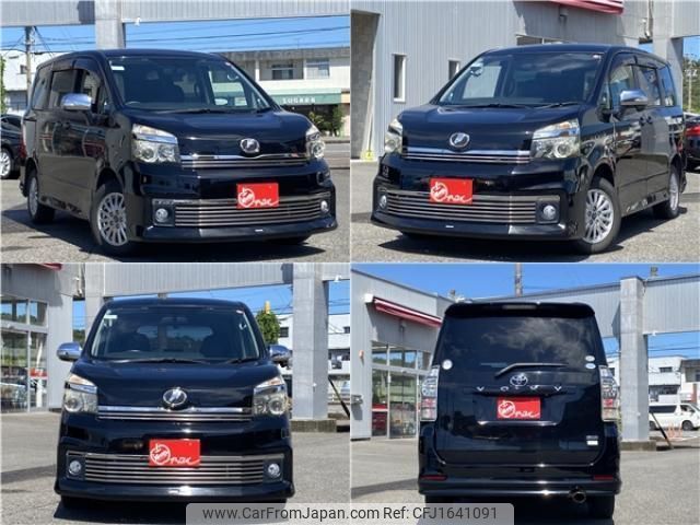 toyota voxy 2010 CFJ1641091 image 2