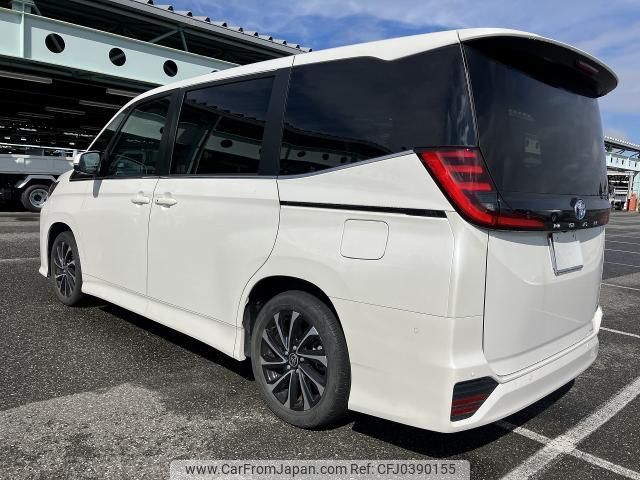 toyota noah 2022 quick_quick_6AA-ZWR90W_ZWR90-0018237 image 2