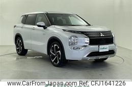 mitsubishi outlander-phev 2022 CFJ1641226
