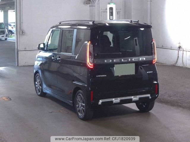 mitsubishi delica 2024 CFJ1820939 image 2