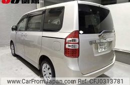 toyota noah 2010 TE606