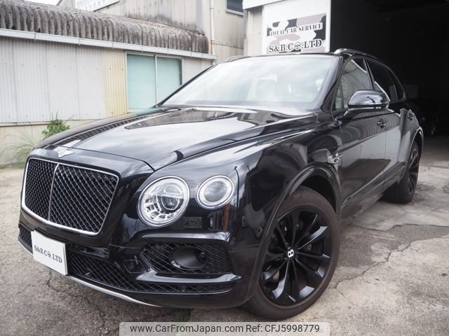 bentley bentayga 2016 AUTOSERVER_15_5115_1581 image 1