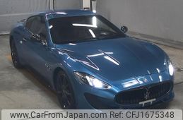 maserati granturismo 2013 CFJ1675348