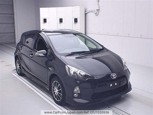 toyota aqua 2013 -TOYOTA--AQUA NHP10-6156033---TOYOTA--AQUA NHP10-6156033- image 1