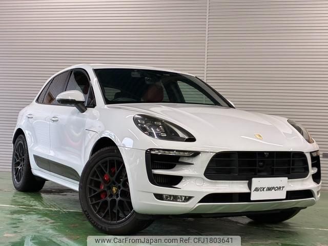 porsche macan 2016 CFJ1803641 image 1