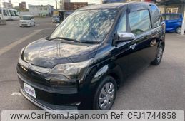 toyota spade 2015 CFJ1744858