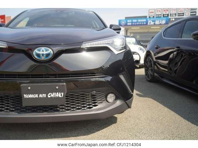 toyota c-hr 2017 quick_quick_DAA-ZYX10_ZYX10-2005387 image 2