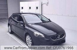 volvo v40 2013 -VOLVO--Volvo V40 MB4164T--E2097846---VOLVO--Volvo V40 MB4164T--E2097846-