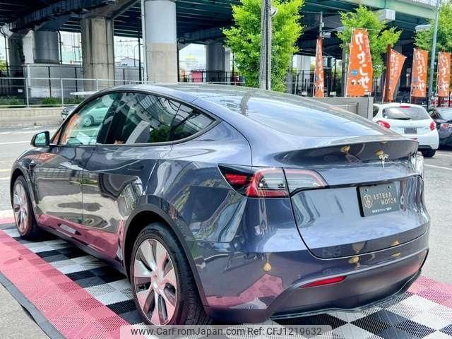 tesla-motors tesla-others 2022 quick_quick_ZAA-YL1VT_LRWYHCFS5NC442135 image 2