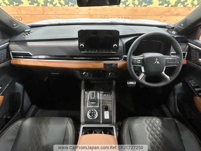 mitsubishi outlander-phev 2023 CFJ1727250 image 2