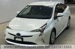 toyota prius 2018 CFJ1613363