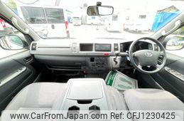 toyota hiace-van 2010 GOO_JP_700040407230250531002