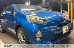 toyota aqua 2012 -TOYOTA--AQUA DAA-NHP10--NHP10-6001030---TOYOTA--AQUA DAA-NHP10--NHP10-6001030-