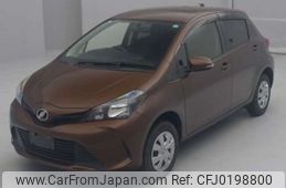 toyota vitz 2015 -TOYOTA--Vitz DBA-NSP135--NSP135-2050058---TOYOTA--Vitz DBA-NSP135--NSP135-2050058-