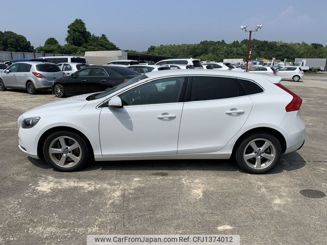 volvo v40 2015 NIKYO_BA51243 image 2