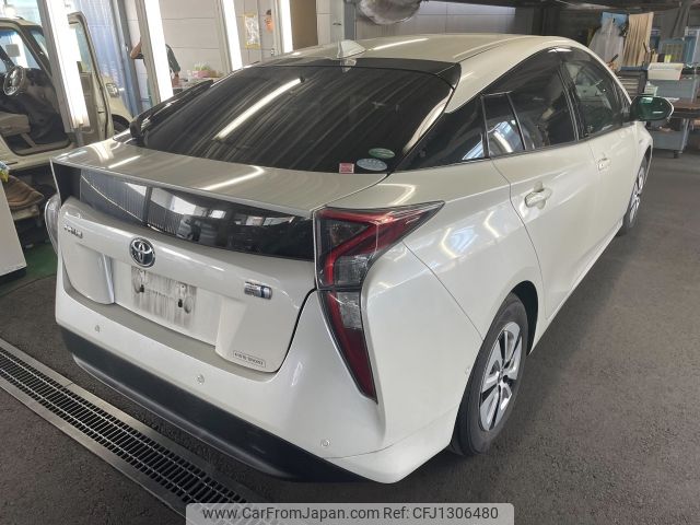toyota prius 2016 -TOYOTA--Prius DAA-ZVW51--ZVW51-8014898---TOYOTA--Prius DAA-ZVW51--ZVW51-8014898- image 2