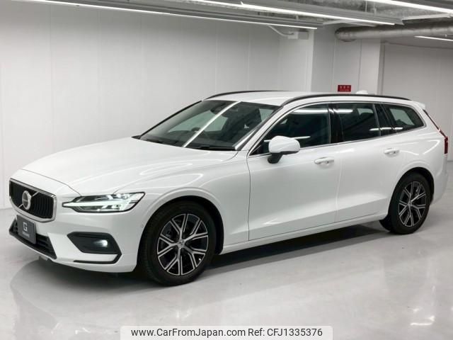 volvo v60 2023 quick_quick_5AA-ZB420TM_YV1ZWK8M3P2530755 image 1