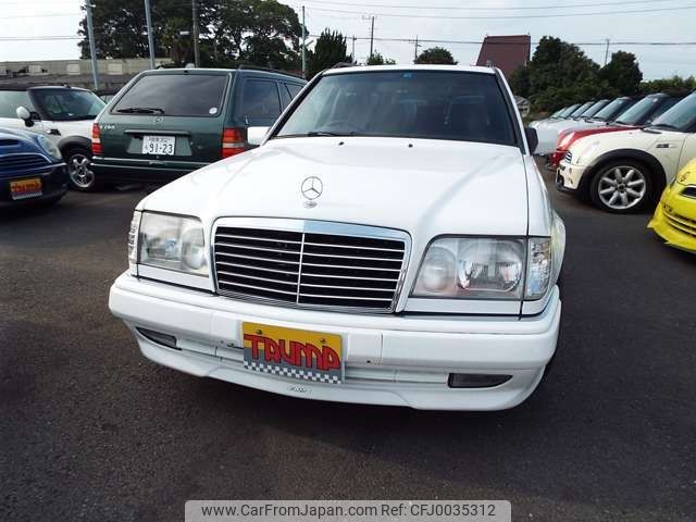 mercedes-benz e-class-station-wagon 1994 -MERCEDES-BENZ--Benz E Class Wagon E-124092--WDB124092-2F264258---MERCEDES-BENZ--Benz E Class Wagon E-124092--WDB124092-2F264258- image 2