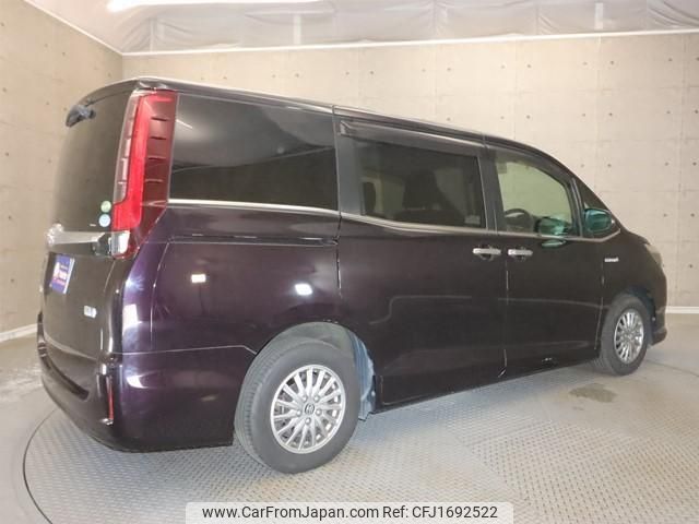 toyota esquire 2015 CFJ1692522 image 2