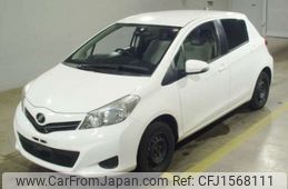 toyota vitz 2012 CFJ1568111