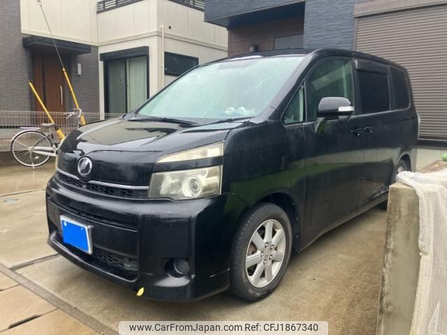 toyota voxy 2011 CFJ1867340 image 1
