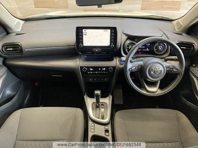 toyota yaris-cross 2022 CFJ1692549 image 2