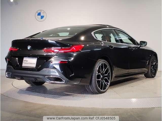 bmw 8-series 2024 quick_quick_3BA-GV30_WBAGV22050CP54757 image 2