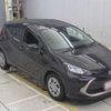 toyota aqua 2023 -TOYOTA--AQUA 6AA-MXPK11--MXPK11-2111557---TOYOTA--AQUA 6AA-MXPK11--MXPK11-2111557- image 10