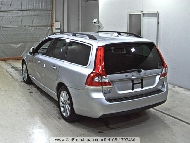 volvo v70 2015 CFJ1797430 image 2