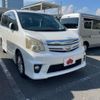 toyota noah 2010 CFJ1694823 image 1