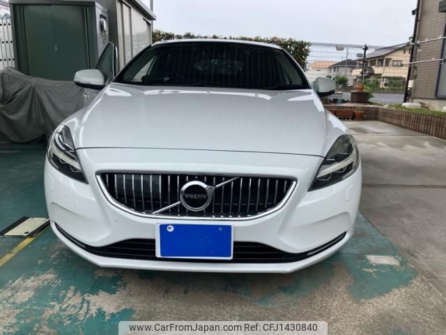 volvo v40 2016 -VOLVO--Volvo V40 LDA-MD4204T--YV1MVA8RDH2382433---VOLVO--Volvo V40 LDA-MD4204T--YV1MVA8RDH2382433- image 1