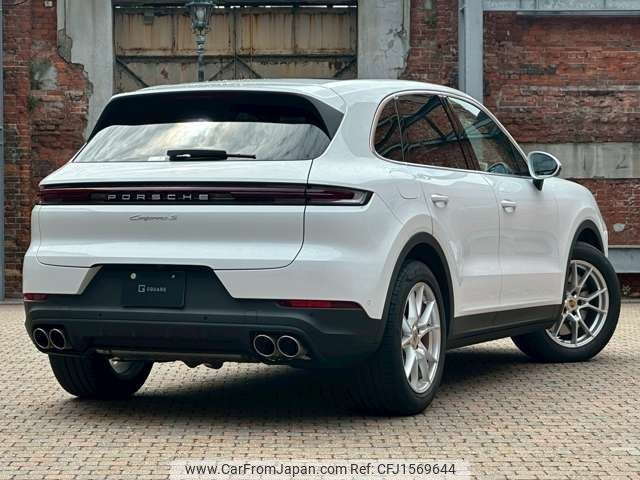 porsche cayenne 2023 CFJ1569644 image 2