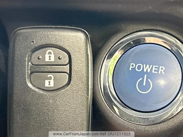 toyota aqua 2013 -TOYOTA--AQUA DAA-NHP10--NHP10-6137484---TOYOTA--AQUA DAA-NHP10--NHP10-6137484- image 2