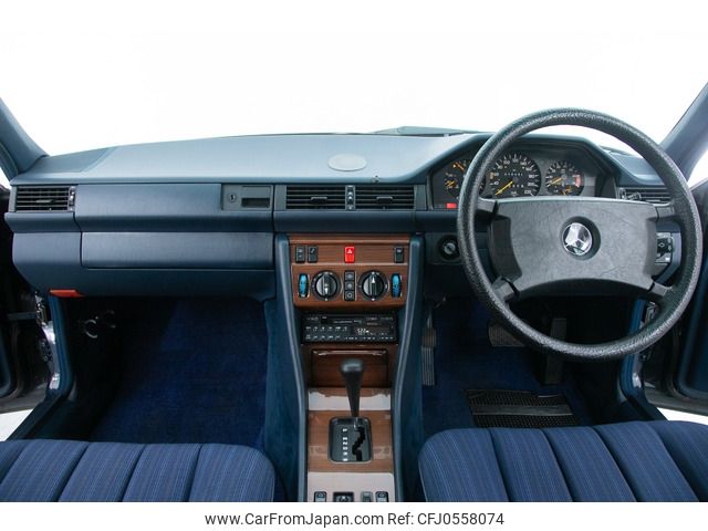 mercedes-benz e-class 1987 -MERCEDES-BENZ--Benz E Class E-124023--WDB124023-2A597349---MERCEDES-BENZ--Benz E Class E-124023--WDB124023-2A597349- image 2