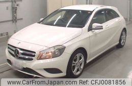 mercedes-benz a-class 2014 -MERCEDES-BENZ 【横浜 305ﾙ4986】--Benz A Class DBA-176042--WDD1760422J215898---MERCEDES-BENZ 【横浜 305ﾙ4986】--Benz A Class DBA-176042--WDD1760422J215898-