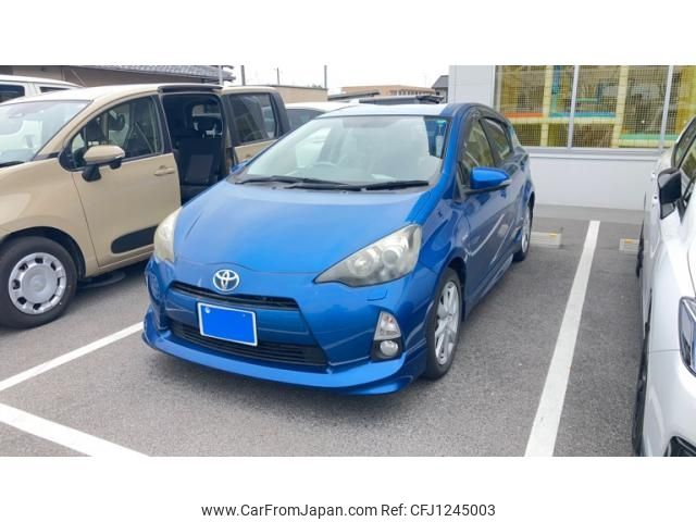 toyota aqua 2013 -TOYOTA--AQUA DAA-NHP10--NHP10-2182672---TOYOTA--AQUA DAA-NHP10--NHP10-2182672- image 1