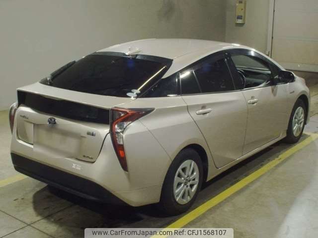 toyota prius 2016 CFJ1568107 image 2