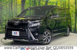 toyota voxy 2017 quick_quick_ZRR80W_ZRR80-0366493