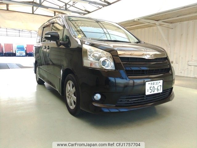 toyota noah 2008 CFJ1757704 image 1