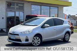 toyota aqua 2012 CFJ1581730
