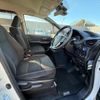 toyota noah 2017 -TOYOTA--Noah DAA-ZWR80G--ZWR80-0232710---TOYOTA--Noah DAA-ZWR80G--ZWR80-0232710- image 9