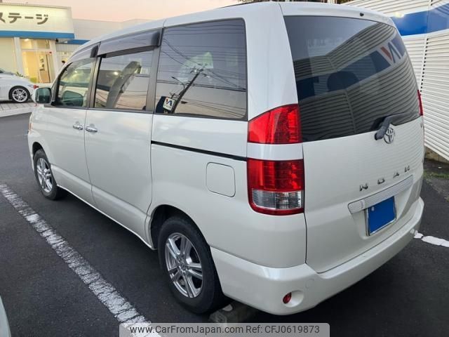 toyota noah 2006 -TOYOTA--Noah DBA-AZR60G--AZR60-3047104---TOYOTA--Noah DBA-AZR60G--AZR60-3047104- image 1