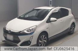 toyota aqua 2015 -TOYOTA 【沼津 501ﾌ8252】--AQUA DAA-NHP10--NHP10-6387513---TOYOTA 【沼津 501ﾌ8252】--AQUA DAA-NHP10--NHP10-6387513-