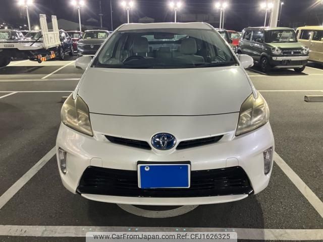 toyota prius 2012 CFJ1626325 image 2