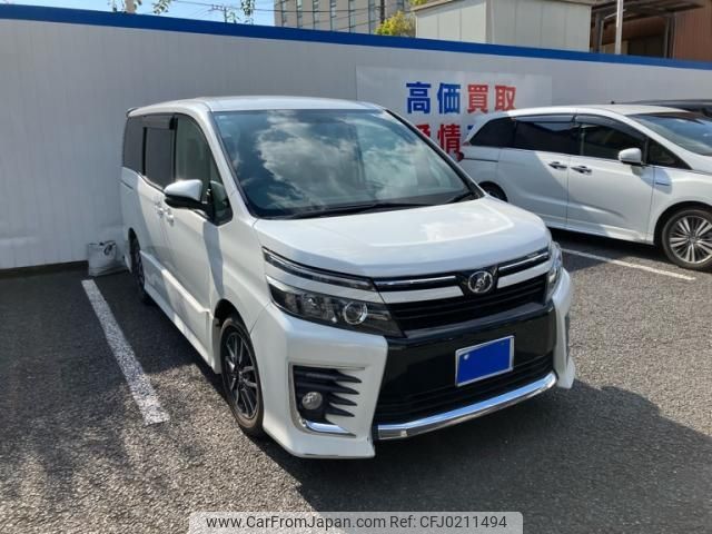 toyota voxy 2014 -TOYOTA--Voxy DBA-ZRR80W--ZRR80-0071073---TOYOTA--Voxy DBA-ZRR80W--ZRR80-0071073- image 1