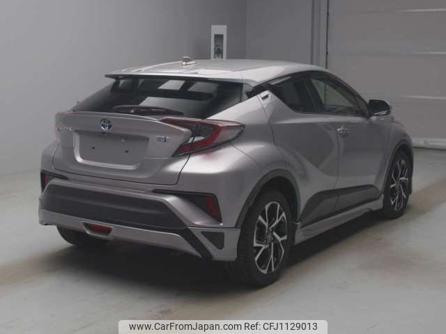 toyota c-hr 2017 -TOYOTA--C-HR DAA-ZYX10--ZYX10-2035127---TOYOTA--C-HR DAA-ZYX10--ZYX10-2035127- image 2