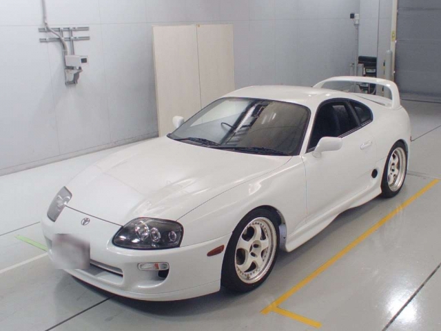 car_c813b449-6129-4106-89d6-