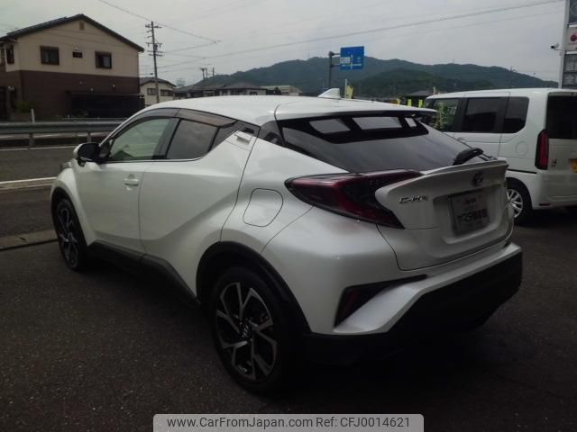 toyota c-hr 2017 quick_quick_DAA-ZYX10_ZYX10-2017629 image 2