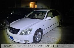 toyota crown 2004 CFJ1893909