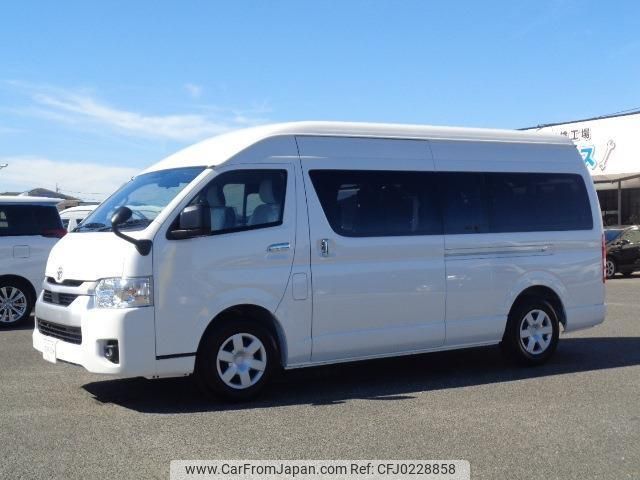 toyota hiace-commuter 2024 quick_quick_3DF-GDH223B_GDH223-2008160 image 1